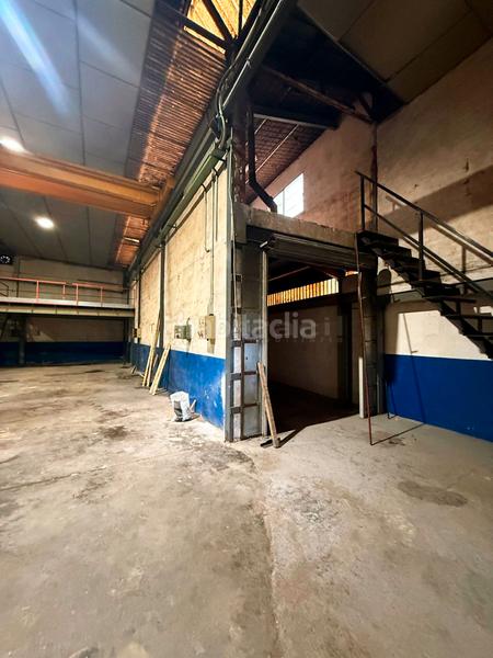 Foto 92daf2a3-ba09-4db9-a5ab-a37a77dd2fa8. Nau industrial a carrer filà verds 25 a Centre-Zona Alta Alcoi