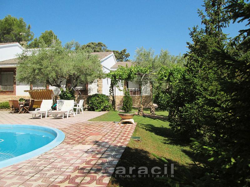 Foto e44a9ab9-31b2-4ce3-9a7d-c46b7042801c. Chalet  en venta en Bocairent