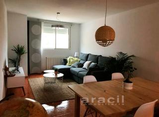 Pis  Carrer tossal. Piso en venta en el centro con garaje