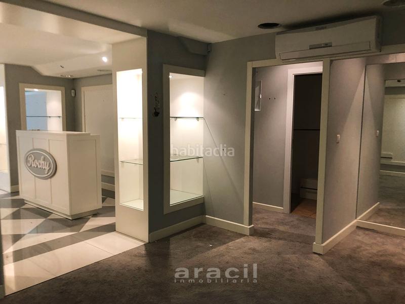 Foto c017bac9-6a63-46f9-8f07-65e5d4ff1204. Location local commercial dans Eixample Alcoi