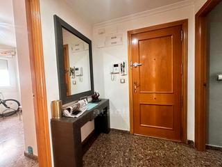 Appartement à Zona Nord. Piso espacioso y luminoso en venta en alcoy zona norte.