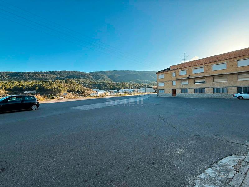 Foto 7a03561a-0d41-4852-93e4-58d40912c005. Nau industrial a carrer montcabrer 71 a Batoi Alcoi