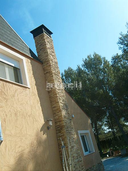 Foto 53e1efd9-45ee-419c-ad8f-682d94cfad8f. Xalet amb calefacció aparcament piscina a Batoi Alcoi