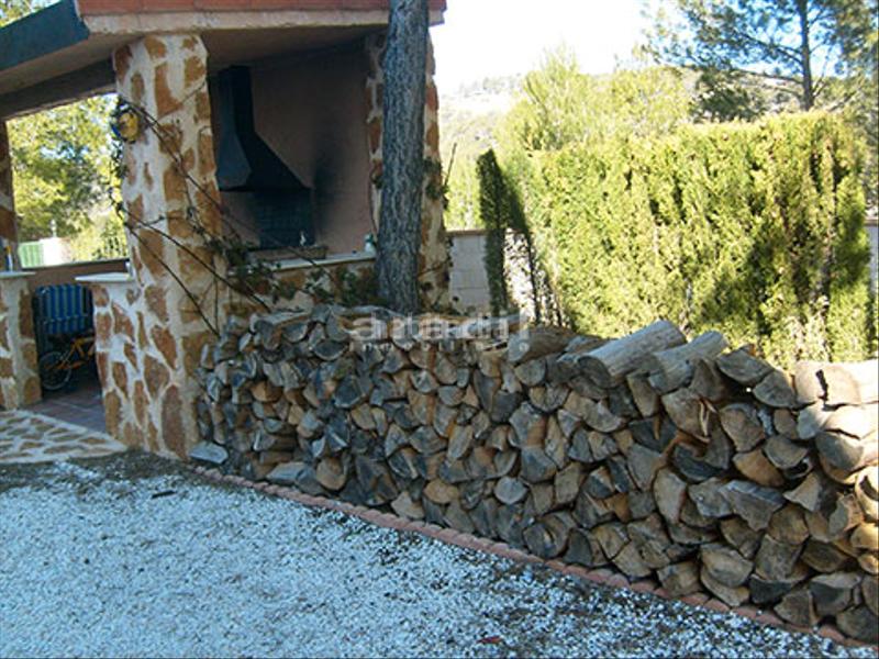 Foto 64efbbed-a66e-4572-b7ac-9f8ea2199a12. Xalet amb calefacció aparcament piscina a Batoi Alcoi