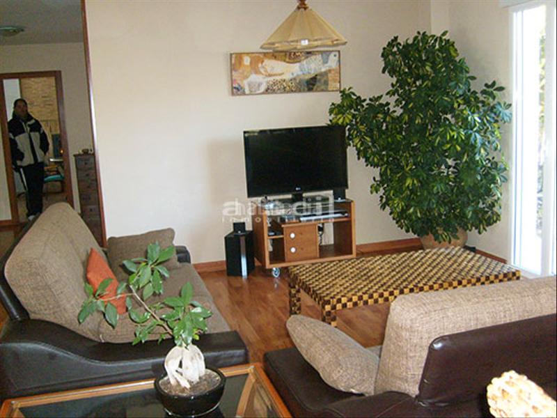 Foto 85269950-20d4-4951-ab3c-b4401a8ce59c. Xalet amb calefacció aparcament piscina a Batoi Alcoi