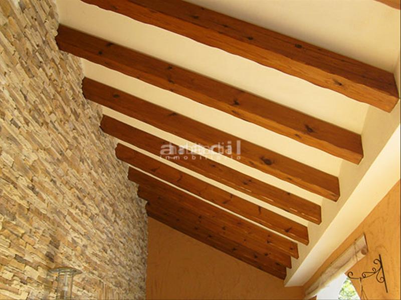 Foto ac2f12c8-c917-4e9f-9a59-3c050a991022. Xalet amb calefacció aparcament piscina a Batoi Alcoi