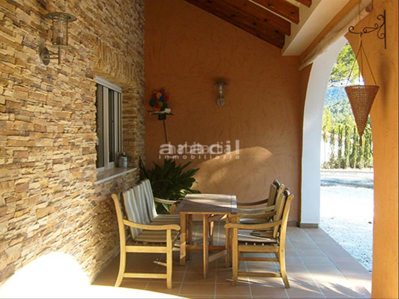 Foto c4fdb842-8a69-4272-83d7-ab8e617731fe. Xalet amb calefacció aparcament piscina a Batoi Alcoi