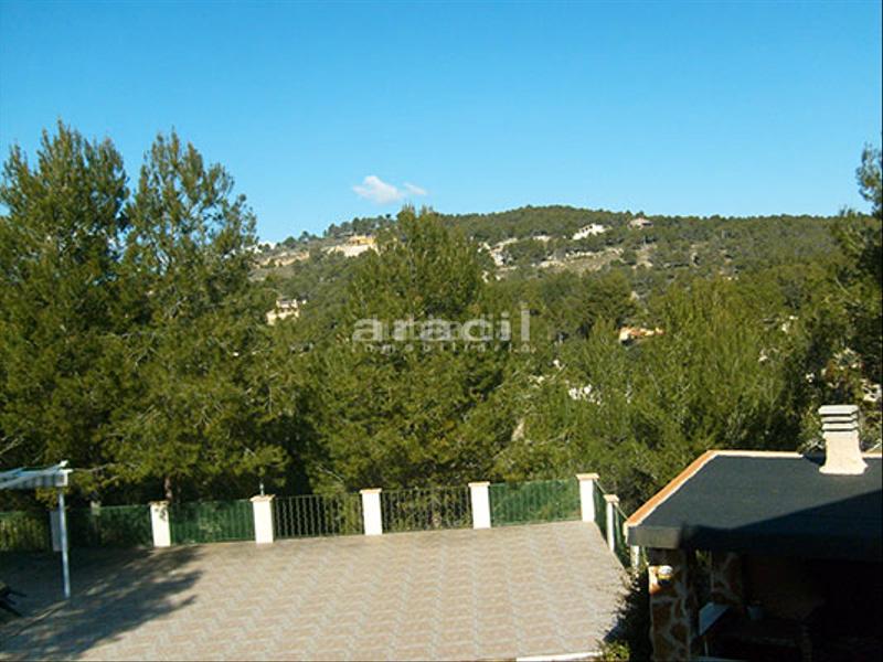 Foto d1466f5b-1444-4c59-bff3-d242ba46202b. Xalet amb calefacció aparcament piscina a Batoi Alcoi