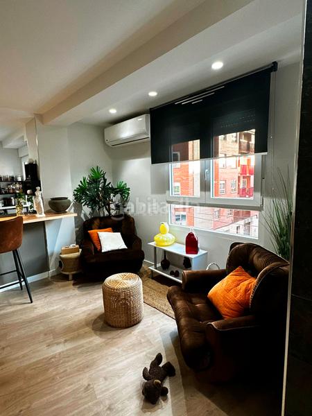 Foto 047e7baf-04fb-4e82-835d-f3ce5925609a. Pis a carrer reconquesta 22 a Eixample Alcoi