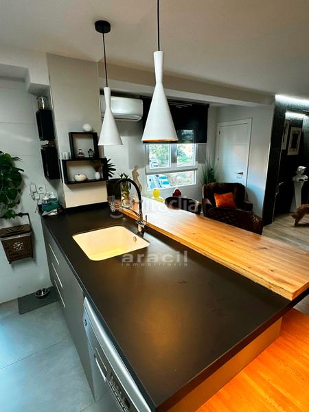 Foto 603852f1-06c1-46b3-aa60-9bc8514e4e6e. Pis a carrer reconquesta 22 a Eixample Alcoi