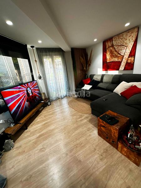 Foto 9da74aab-f0f5-4b76-97fe-47b89b3e5413. Pis a carrer reconquesta 22 a Eixample Alcoi