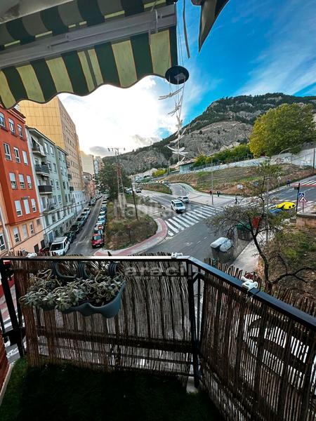 Foto f39b3753-94a9-4d39-8641-5993a5732bee. Pis a carrer reconquesta 22 a Eixample Alcoi