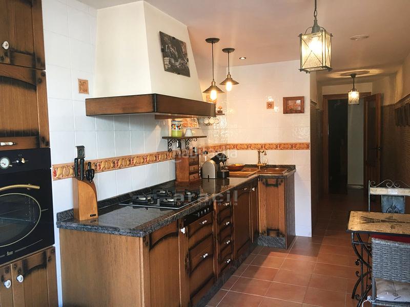 Foto 9c55b941-6ce4-43d5-8cd3-410ad690ee41. Piso en carrer reconquesta 22 comprar vivienda estilo rústico en venta a buen precio en alcoy en Alcoi