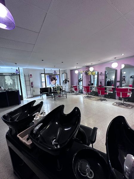 Foto 9d694ee4-a564-45bf-b82c-1c26e7655647. Local comercial a Centre-Zona Alta Alcoi
