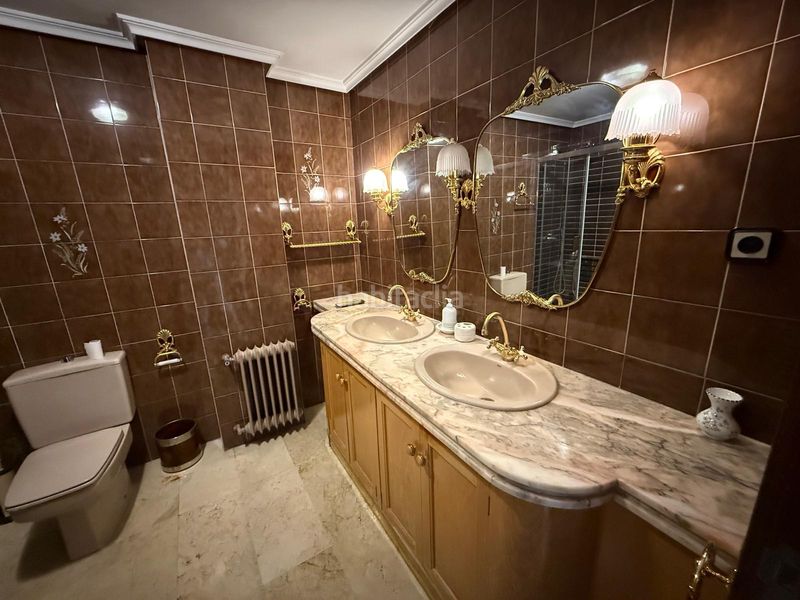 Foto 8a3906a2-bdc8-4e91-ad7f-9e34f6199a3d. Pis amb calefacció aparcament a Eixample Alcoi