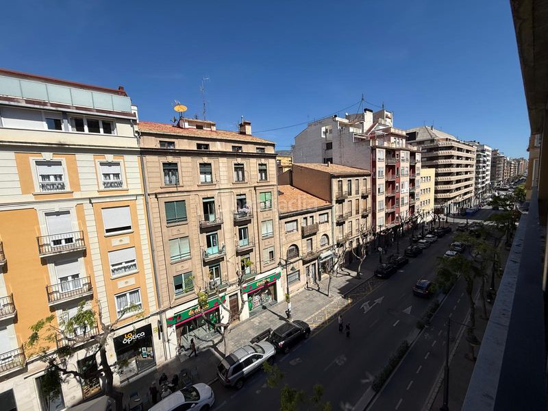 Foto b6e22458-4c0d-4ffd-9cc7-21ce1357efb0. Pis amb calefacció aparcament a Eixample Alcoi
