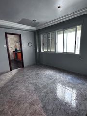 Appartement à Santa Rosa. Piso amplio y luminoso en venta - ¡listo para vivir!