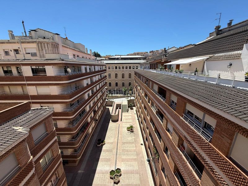 Foto 32a8be3a-3ca2-489d-a359-66c0ca39cd80. Àtic amb aparcament a Centre-Zona Alta Alcoi