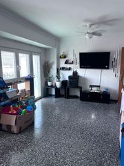 Flat in Santa Rosa. Piso en venta en calle oliver, 38