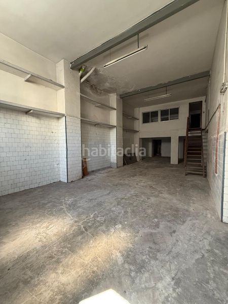 Foto b6329cdc-9880-4d27-ba62-3aaead8c47d2. Local comercial a Eixample Alcoi