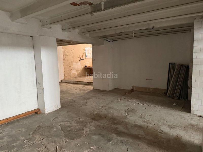 Foto fb73924e-f9b3-479c-84e9-d81bc33a5400. Local comercial a Eixample Alcoi