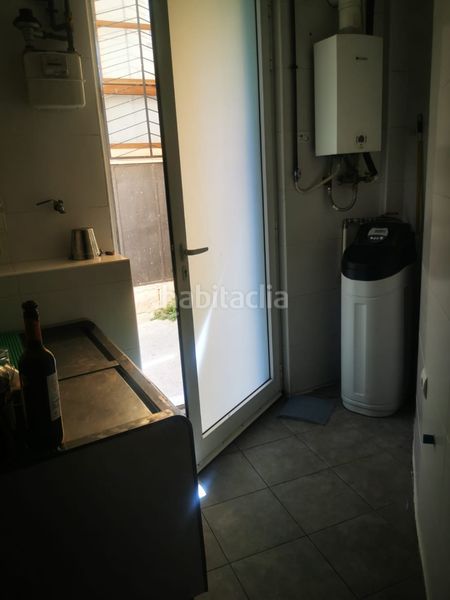 Foto 317d2a62-f36c-4194-a4be-e3a8e45005a9. Local comercial amb calefacció a Centre-Zona Alta Alcoi
