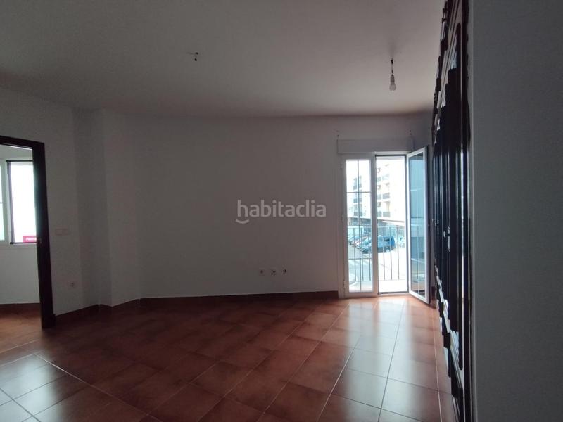 Foto 1fc4ac49-ee12-4cb9-b041-31b36ce06390. Casa adossada a Camposoto - Gallineras San Fernando
