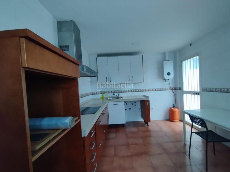 Foto 81ca9461-bd79-4d83-b5be-48b39d1224e6. Casa adossada a Camposoto - Gallineras San Fernando