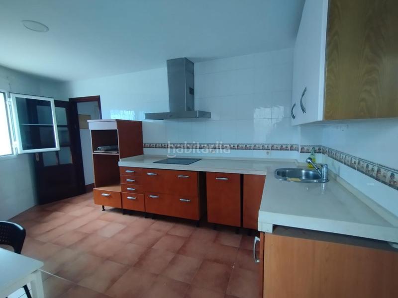 Foto c94ac54a-2cf1-4e8a-9a7d-a341d4948902. Casa adossada a Camposoto - Gallineras San Fernando