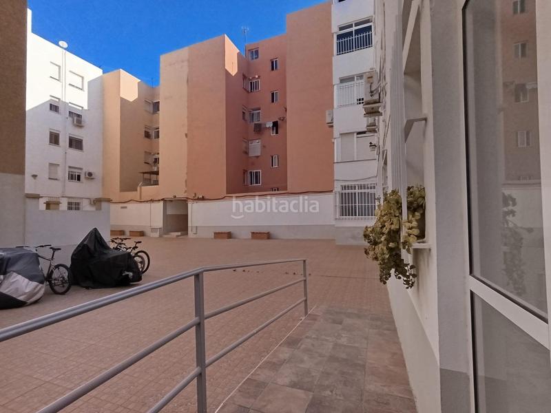 Foto 4a9d8b0c-4d9a-4539-b6e2-253dcfda9458. Piso estupendo piso en juan de austria! en La Pastora - La Estación San Fernando