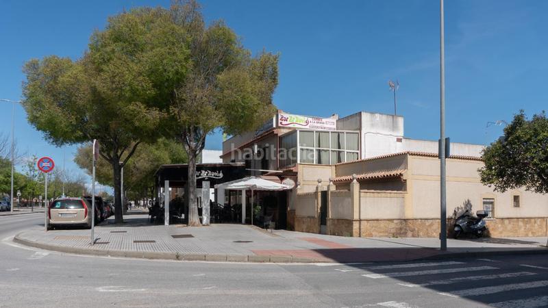 Foto 781dff77-e68c-4abc-832d-5b4ed553e7f1. Local comercial bar con vivienda en zona norte en Jerez de la Frontera