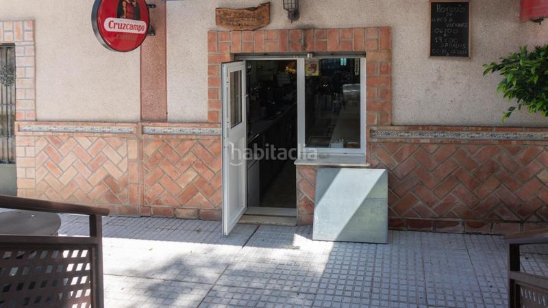 Foto 8bf72bf7-866f-4051-8367-061f7f5928b6. Local comercial bar con vivienda en zona norte en Jerez de la Frontera