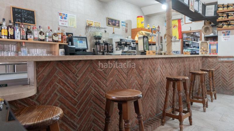 Foto b116aac1-c51b-4c28-99f6-313f7b6a1002. Local comercial bar con vivienda en zona norte en Jerez de la Frontera