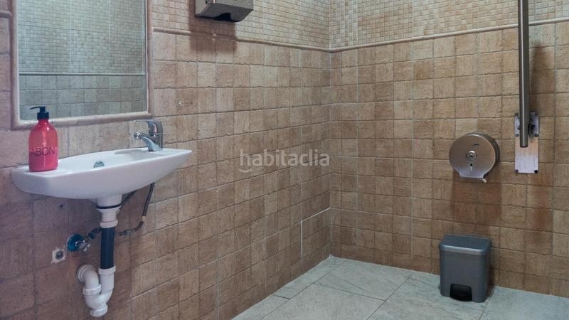 Foto b1895e4e-f16e-4184-993e-cfc47ba25fa3. Local comercial bar con vivienda en zona norte en Jerez de la Frontera