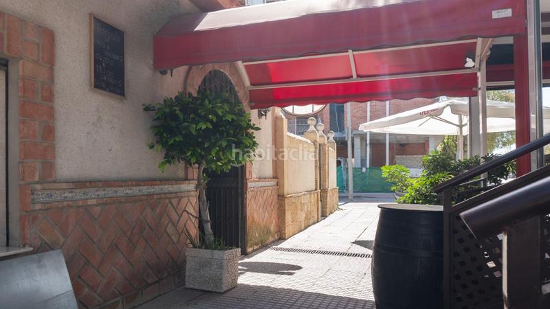 Foto d111dfab-6840-4f3c-b61f-f2eac905f529. Local comercial bar con vivienda en zona norte en Jerez de la Frontera