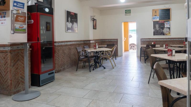 Foto d7edcffa-c3c5-4826-b713-84479f62cd53. Local comercial bar con vivienda en zona norte en Jerez de la Frontera