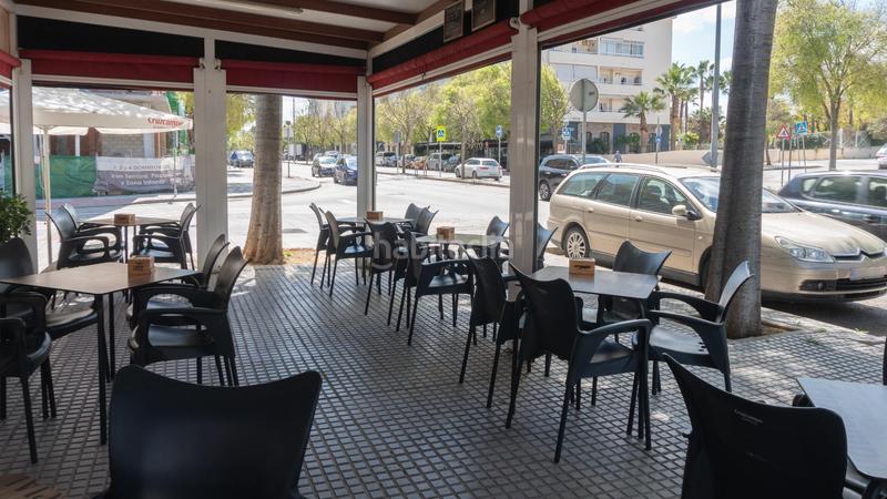 Foto eab0e276-d956-432e-a39d-fab511b6c89a. Local comercial bar con vivienda en zona norte en Jerez de la Frontera