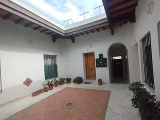 Pis en El Carmen. Piso en venta en el centro de san fernando con patio privado
