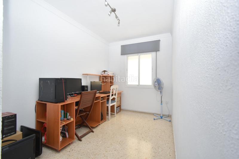 Foto 5f6e1867-735e-4ce1-a8da-944b7dcd2c67. Casa adossada amb calefacció aparcament a La Banda - Campo de Fútbol Chiclana de la Frontera