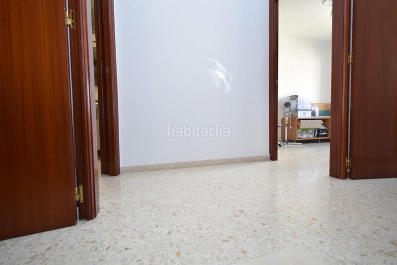 Foto aa983756-803b-4270-9da0-91b29ba35a86. Casa adossada amb calefacció aparcament a La Banda - Campo de Fútbol Chiclana de la Frontera