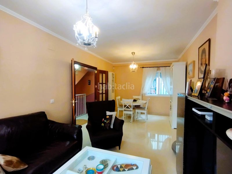Foto 0fecfbee-d13e-464e-986f-83fa24ea9907. Casa adossada amb aparcament a Camposoto - Gallineras San Fernando