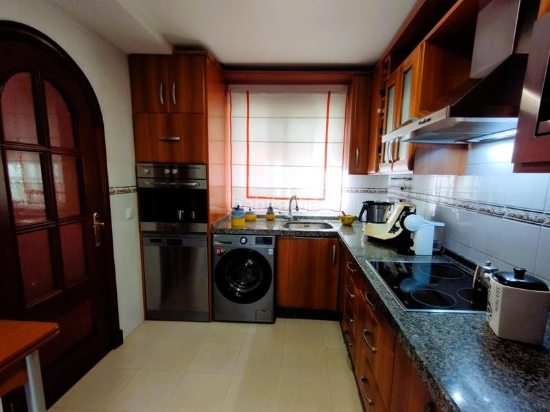 Foto 1dc8be71-3d30-43fd-b2b8-e6aaa96237ba. Casa adossada amb aparcament a Camposoto - Gallineras San Fernando