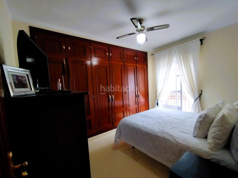 Foto a6345750-3ec2-48e6-ab5c-492ede047209. Casa adossada amb aparcament a Camposoto - Gallineras San Fernando