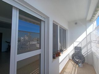 Appartamento in El Carmen. Fantástico piso con terraza y plaza de garaje