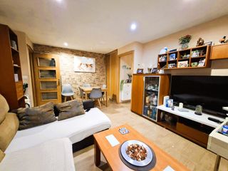 Flat in La Pastora - La Estación. Estupendo piso reformado en barriada bazan