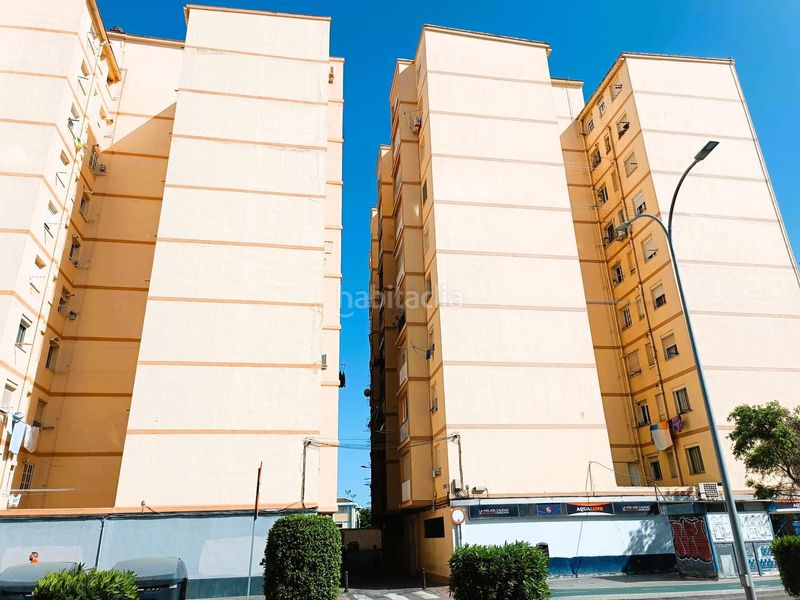 Foto affd286f-772f-4844-847b-e880772565f3. Pis a astilleros - la paz - loreto - el corte inglés Cádiz