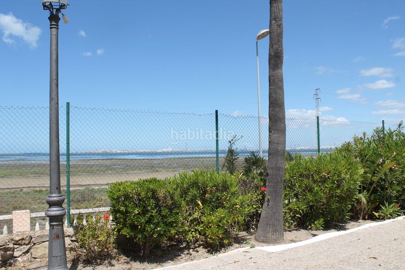 Foto 2c5faf36-5184-4885-a893-851d08555fca. Estudi amb piscina a León Herrero - Bahía sur San Fernando