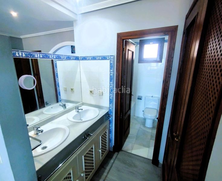 Foto 7b17a13d-23ae-4637-b601-0784507e4751. Estudi amb piscina a León Herrero - Bahía sur San Fernando