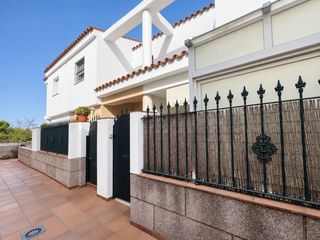 Casa adossada a El Rocío - La Milagrosa
