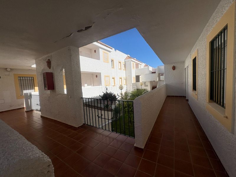 Foto e006c4a7-bf09-4945-8e30-2204c2638176. Alquiler piso alquiler piso en urb. pinar de la almadraba temporada escolar en Rota